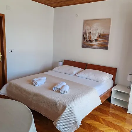 Apartman Floor Panorama *