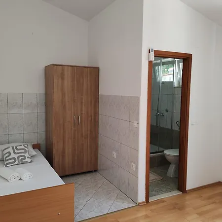 Floor Panorama Stanici